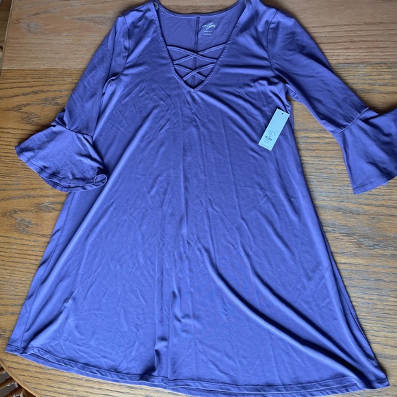 Francesca’s Alya Bell Sleeve Dress Brand New With Tags - Picture 1 of 6